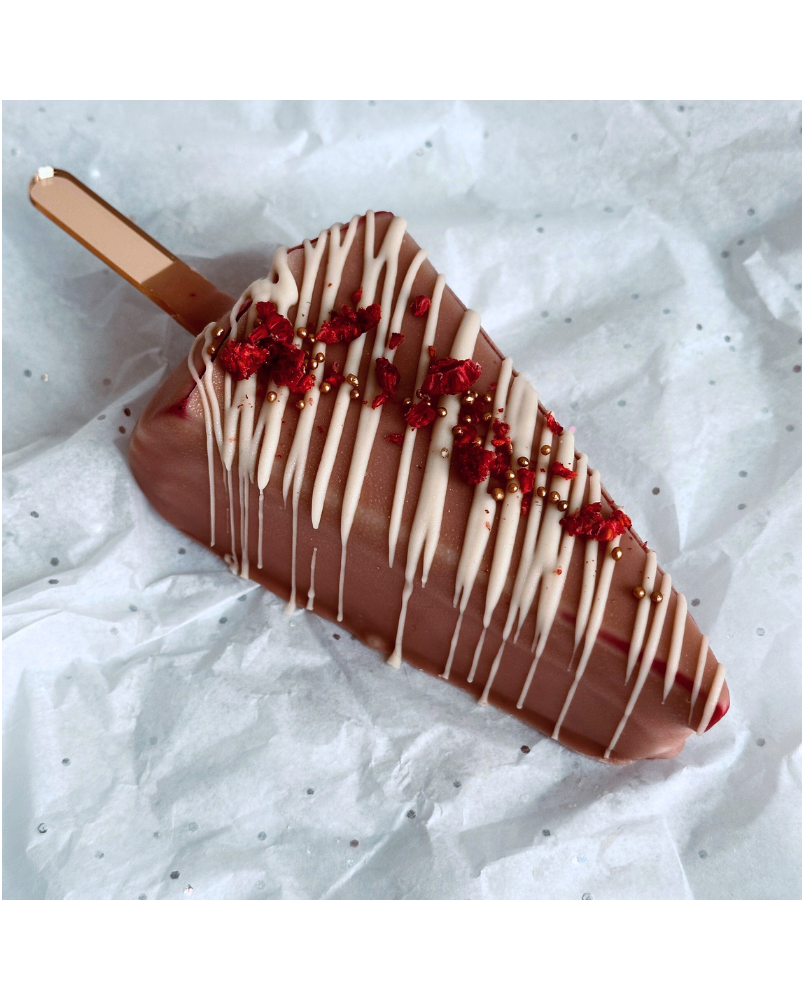 Sernik na patyku Wanilia / Malina