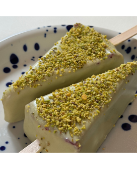 Sernik na patyku Pistacja /...